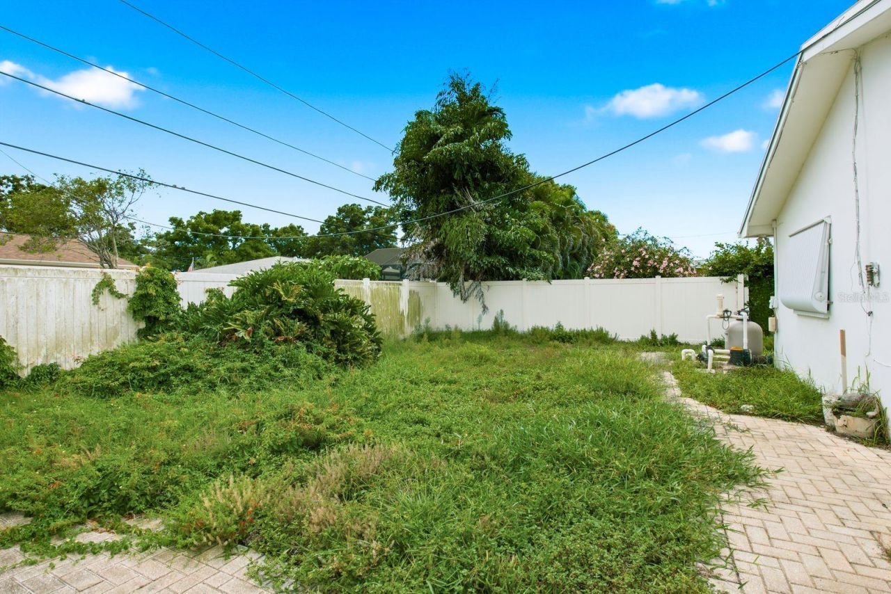6448 30th Avenue N, Saint Petersburg, FL 33710 Photo