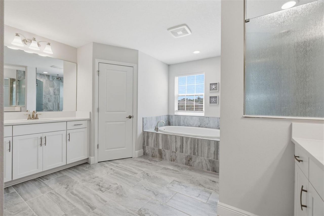 12970 Steed Trace Loop, Lithia, FL 33547 Photo