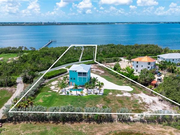 180 HORSESHOE LOOP ROAD , TERRA CEIA, FL 34250