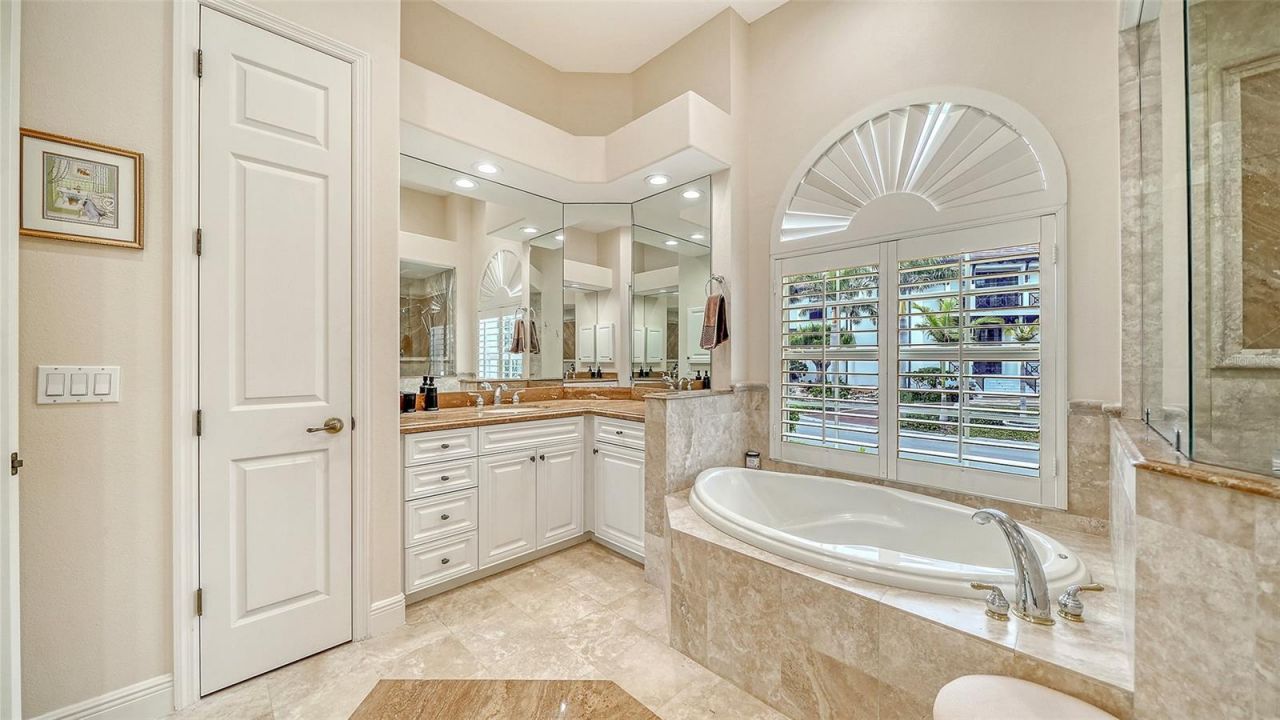 657 Halyard Lane, Longboat Key, FL 34228 Photo