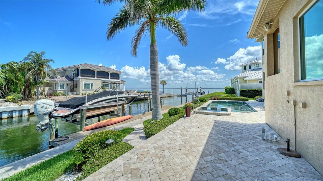 657 Halyard Lane, Longboat Key, FL 34228 Photo