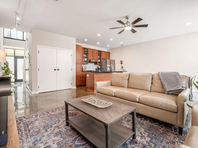 742 N Pearl Street, Columbus, OH 43215 Photo 18