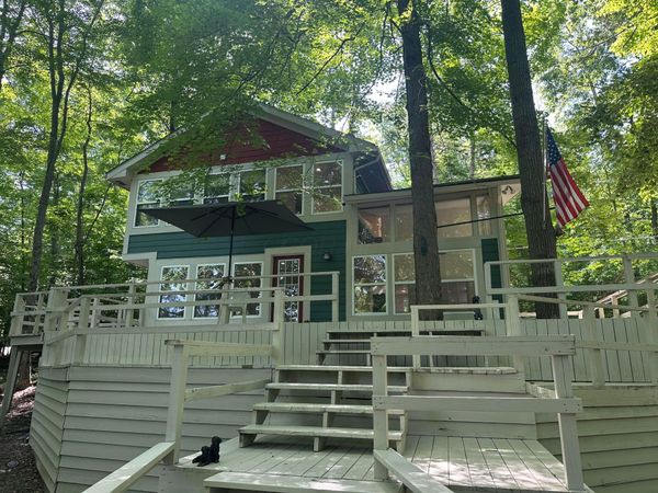 676 Natchez Lane , Sugar Grove, OH 43155
