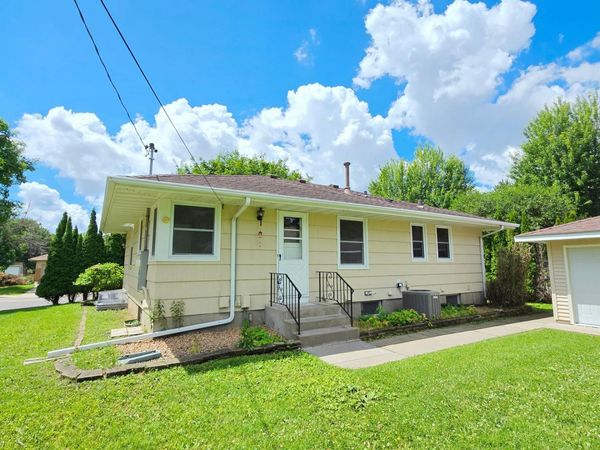 3001 29th Avenue NE, Saint Anthony, MN 55418