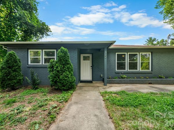 422 Arlington Circle NW, Lenoir, NC 28645