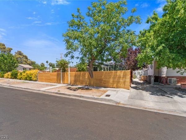 605 L Avenue , Boulder City, NV 89005