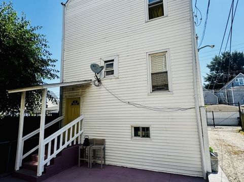 Main Photo