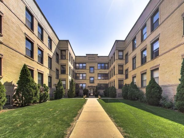 4821 N Kimball Avenue , Unit 3, Chicago, IL 60625