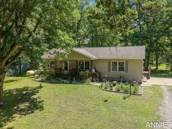 1375 56th Street, Fennville, MI 49408