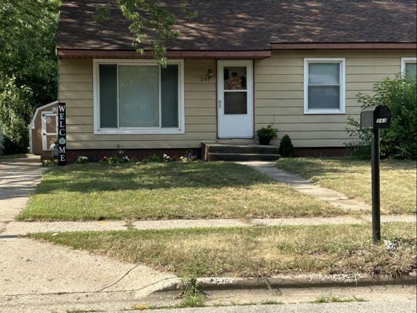 241 50th Street SW, Grand Rapids, MI 49548