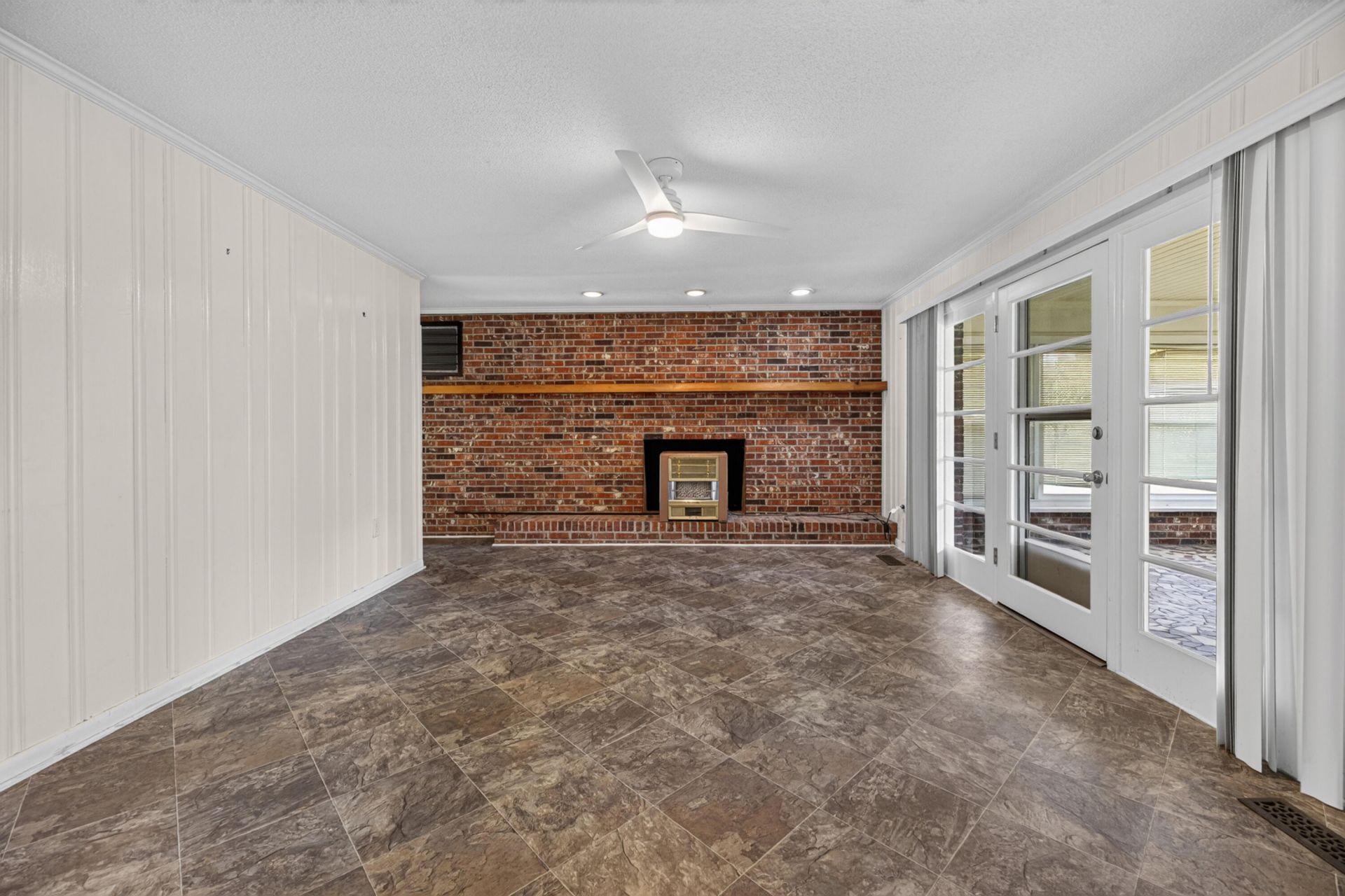 1793 Forest Drive Photo 16