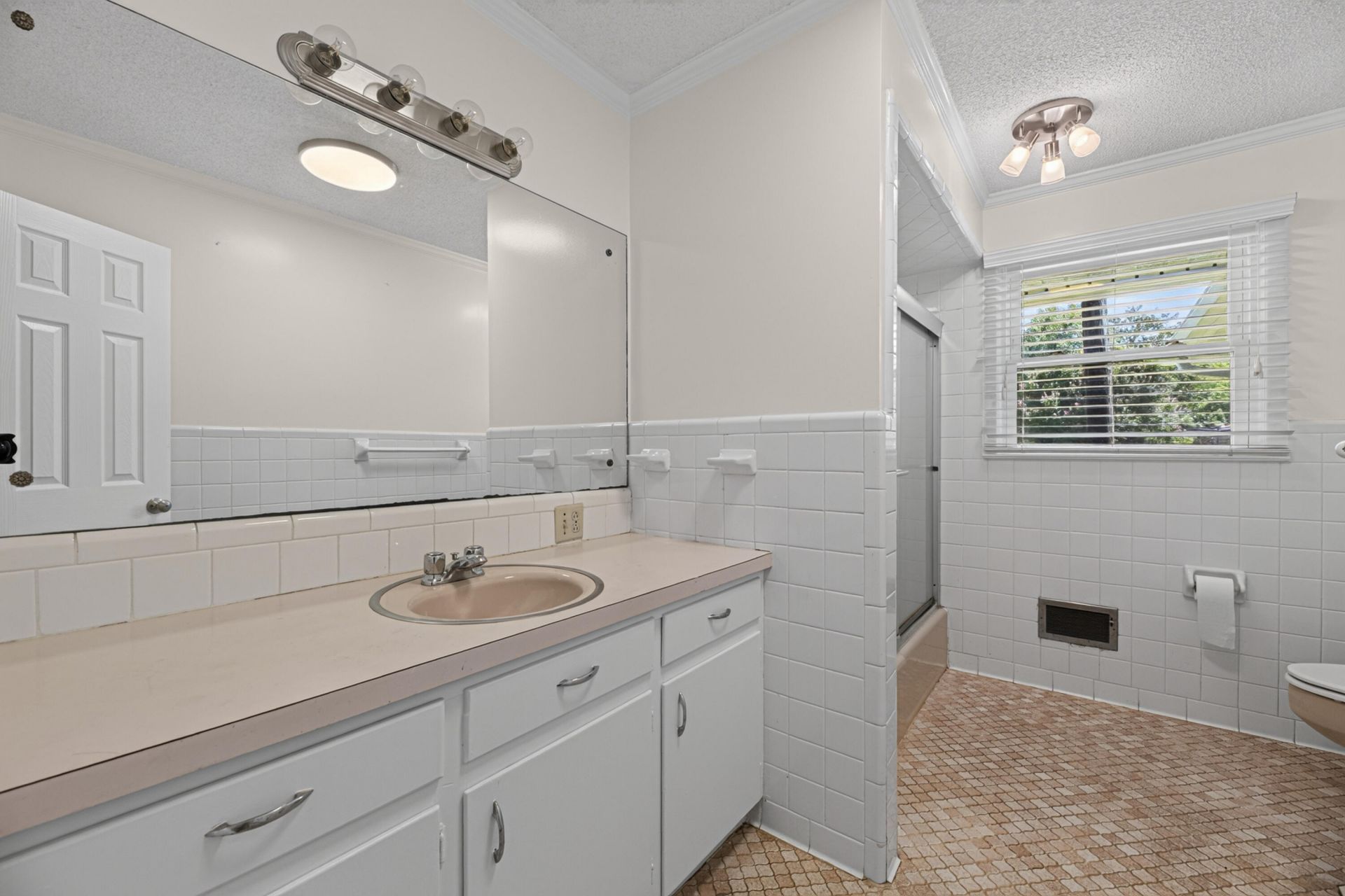 1793 Forest Drive Photo 21