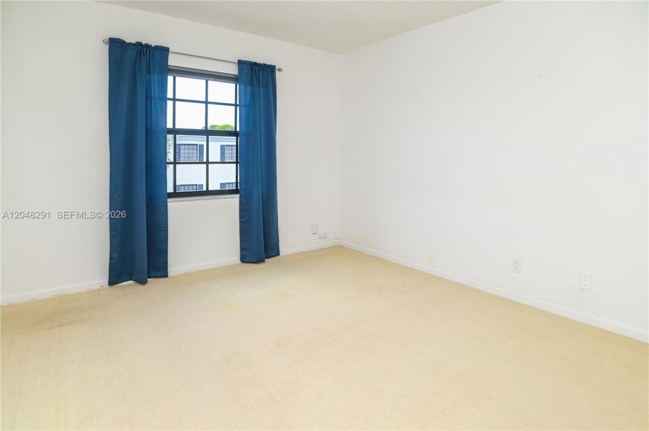 130 Cypress Club Dr, Unit 324, Pompano Beach, FL 33060 Photo