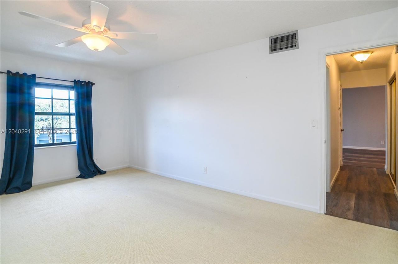 130 Cypress Club Dr, Unit 324, Pompano Beach, FL 33060 Photo