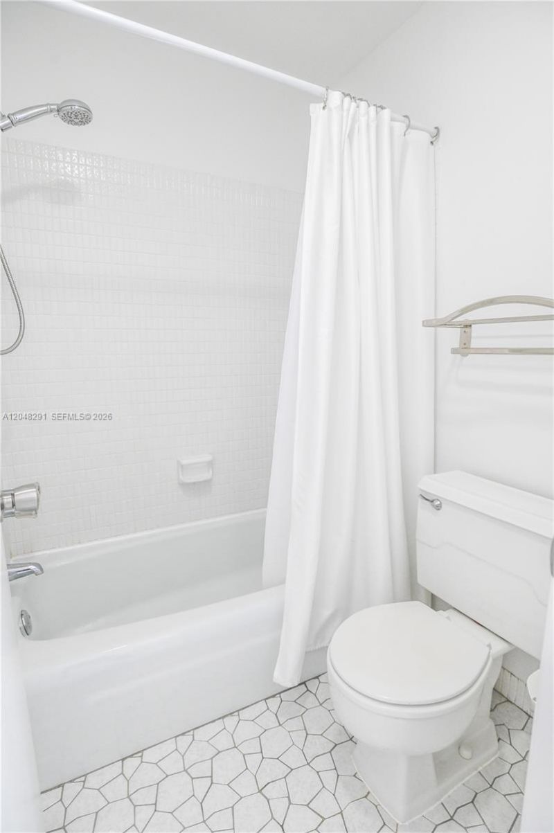 130 Cypress Club Dr, Unit 324, Pompano Beach, FL 33060 Photo