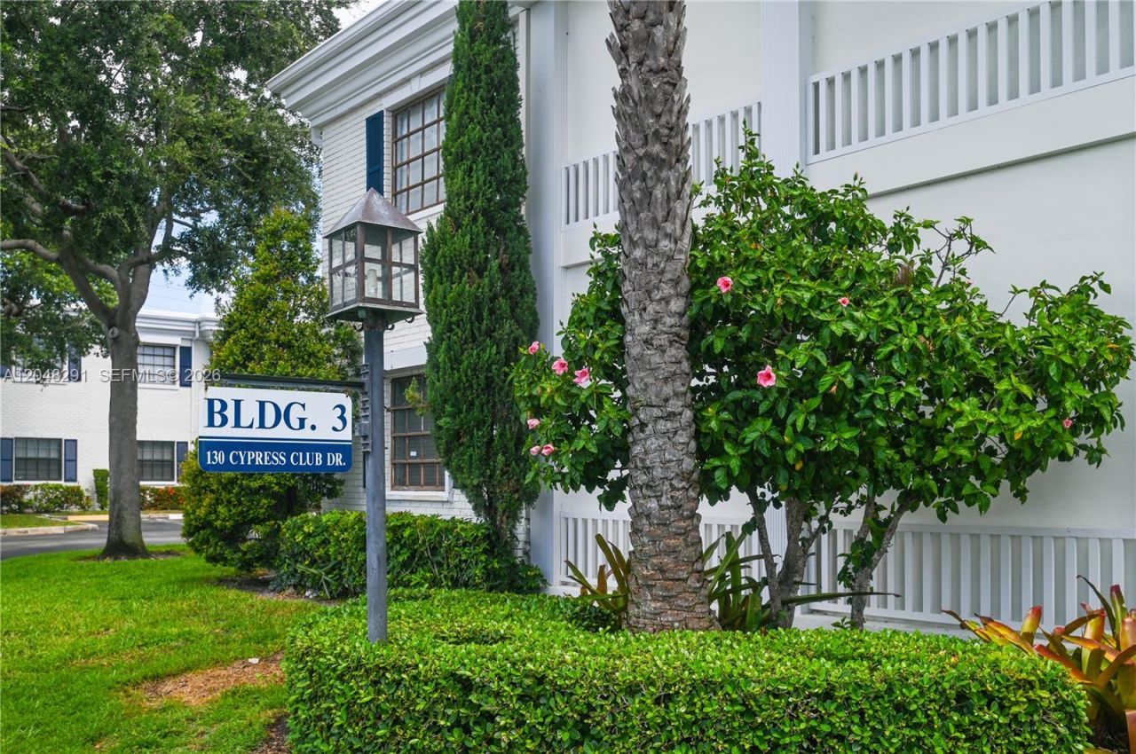 130 Cypress Club Dr, Unit 324, Pompano Beach, FL 33060 Photo