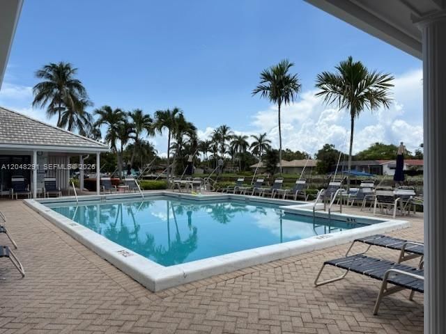 130 Cypress Club Dr, Unit 324, Pompano Beach, FL 33060 Photo