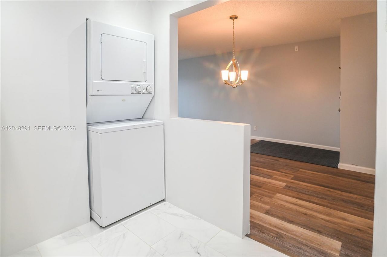 130 Cypress Club Dr, Unit 324, Pompano Beach, FL 33060 Photo