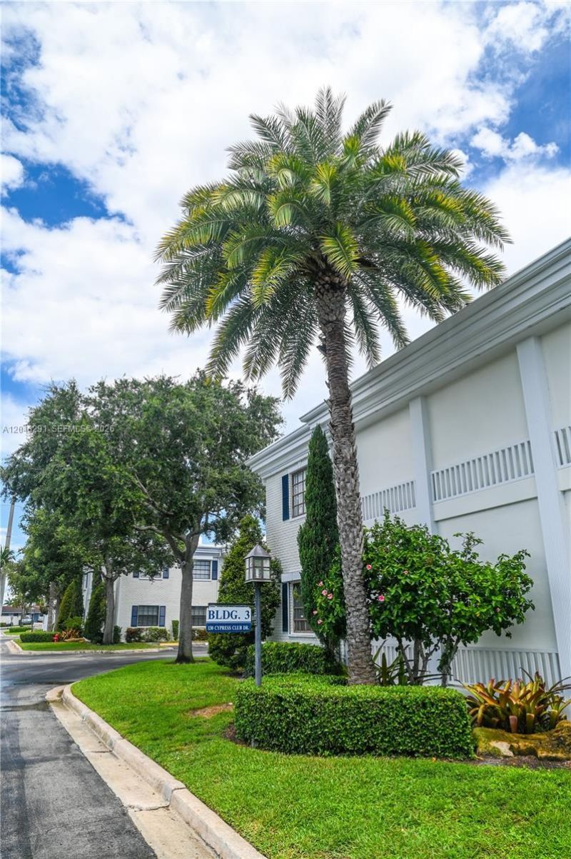 130 Cypress Club Dr, Unit 324, Pompano Beach, FL 33060 Photo