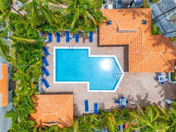 21399 Marina Cove Cir , Unit 15, Aventura, FL 33180