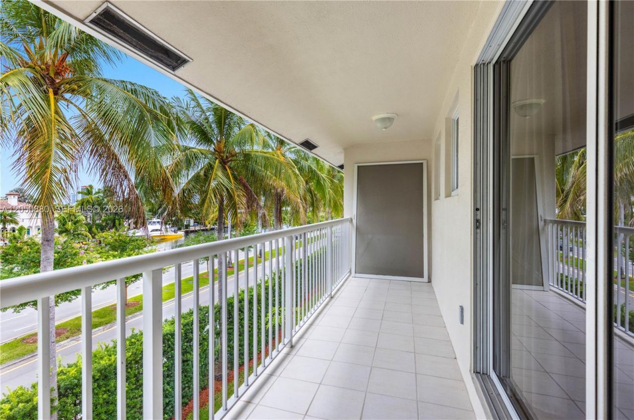 21399 Marina Cove Cir, Unit M-15, Aventura, FL 33180 Photo