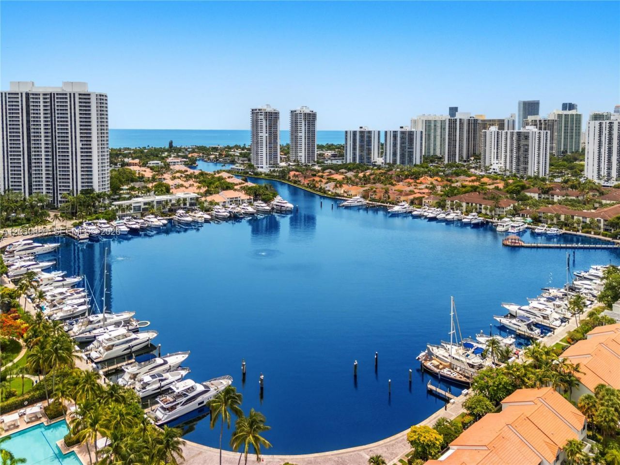 21399 Marina Cove Cir, Unit M-15, Aventura, FL 33180 Photo