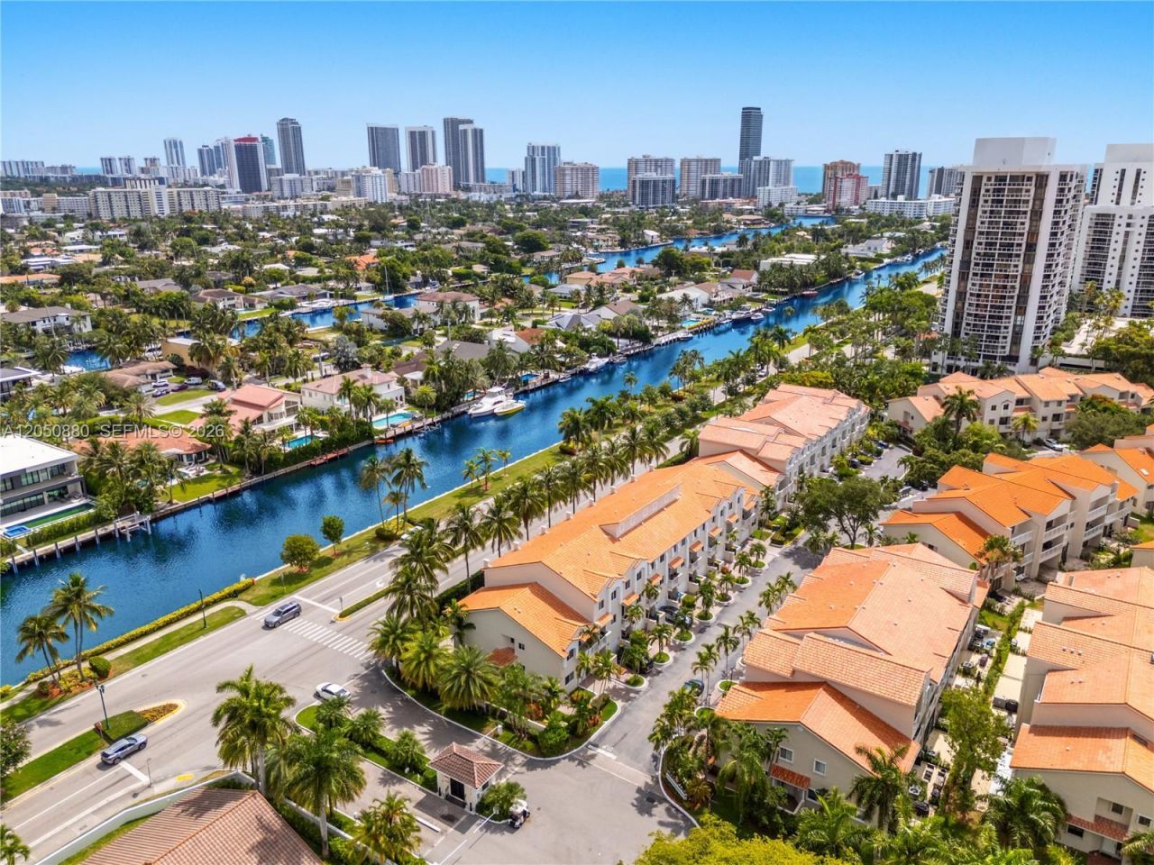 21399 Marina Cove Cir, Unit M-15, Aventura, FL 33180 Photo