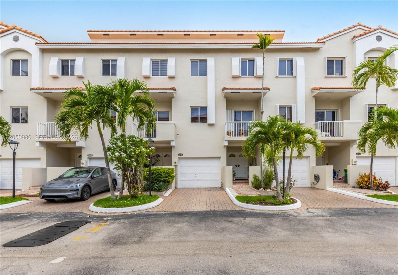 21399 Marina Cove Cir, Unit M-15, Aventura, FL 33180 Photo