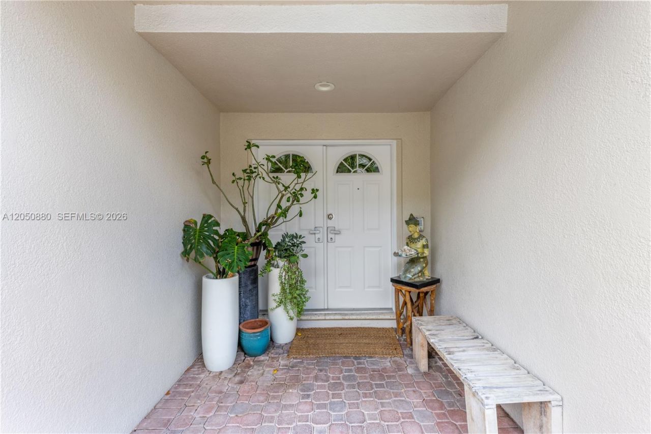 21399 Marina Cove Cir, Unit M-15, Aventura, FL 33180 Photo