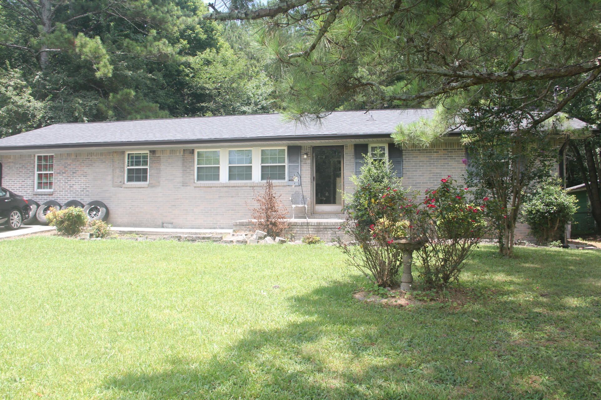 128 N Cherokee Circle, Tunnel Hill, GA 30755 Main Photo