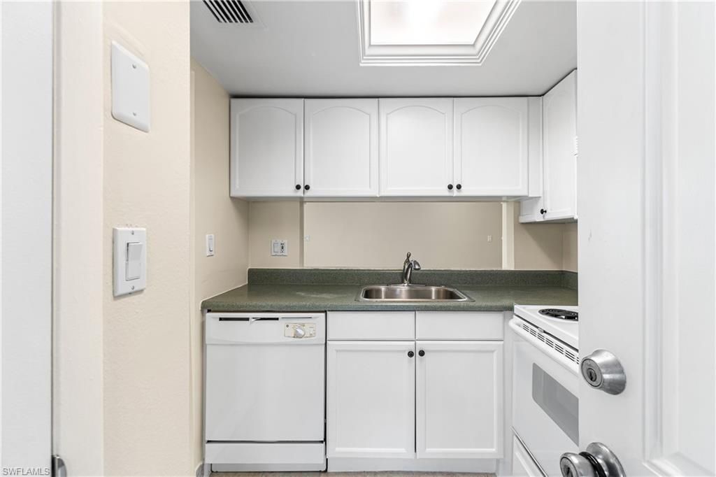 5837 Queen Elizabeth Way , Unit 3, Fort Myers, FL 33907 Photo