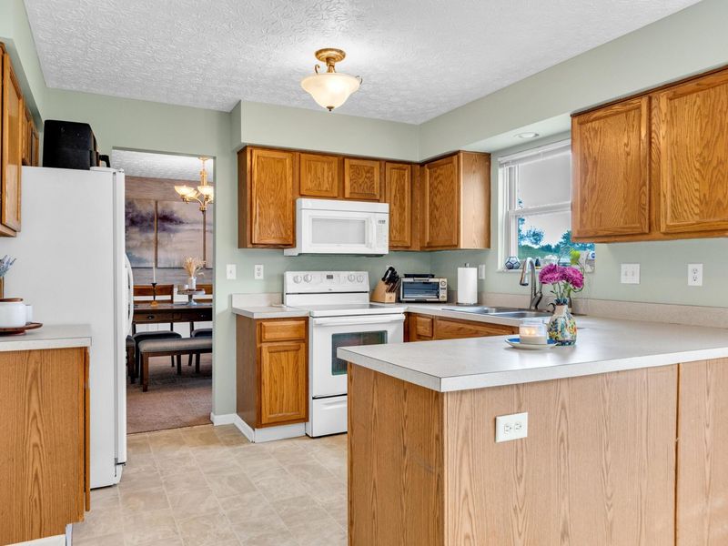 6432 Ashbrook Village Drive, Canal Winchester, OH 43110 Photo 14