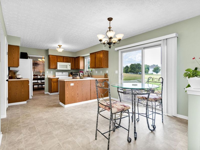 6432 Ashbrook Village Drive, Canal Winchester, OH 43110 Photo 19