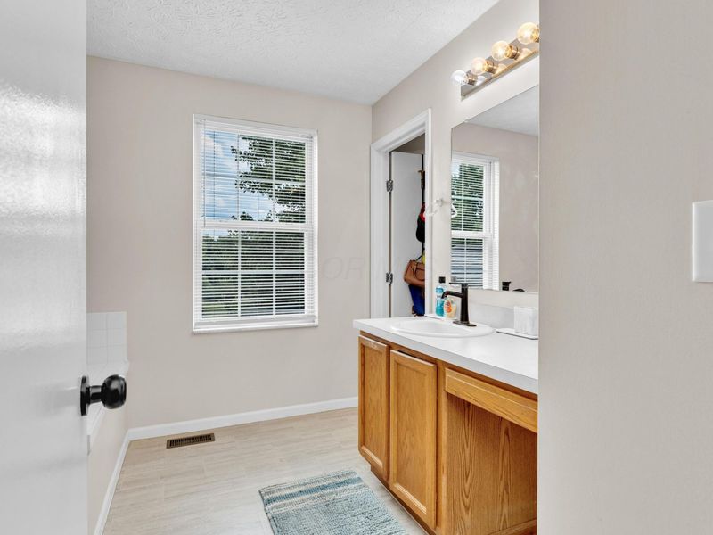 6432 Ashbrook Village Drive, Canal Winchester, OH 43110 Photo 30