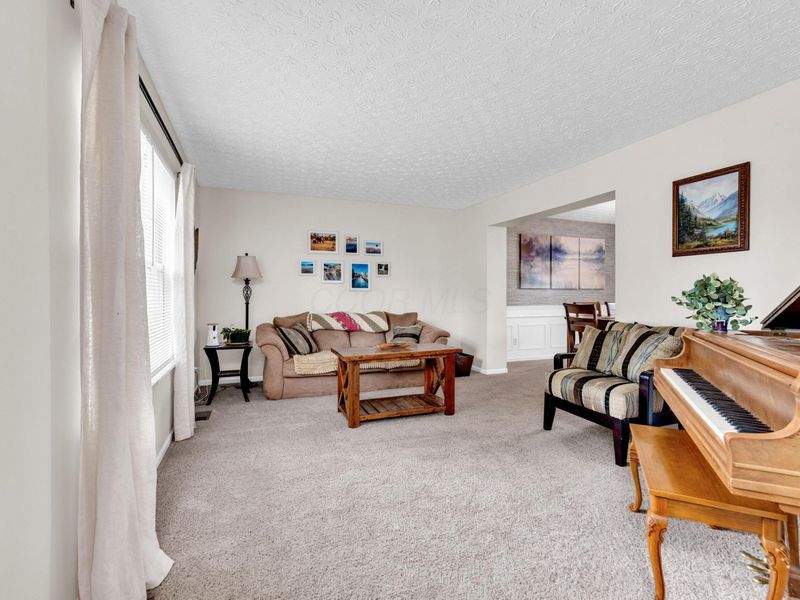 6432 Ashbrook Village Drive, Canal Winchester, OH 43110 Photo 7