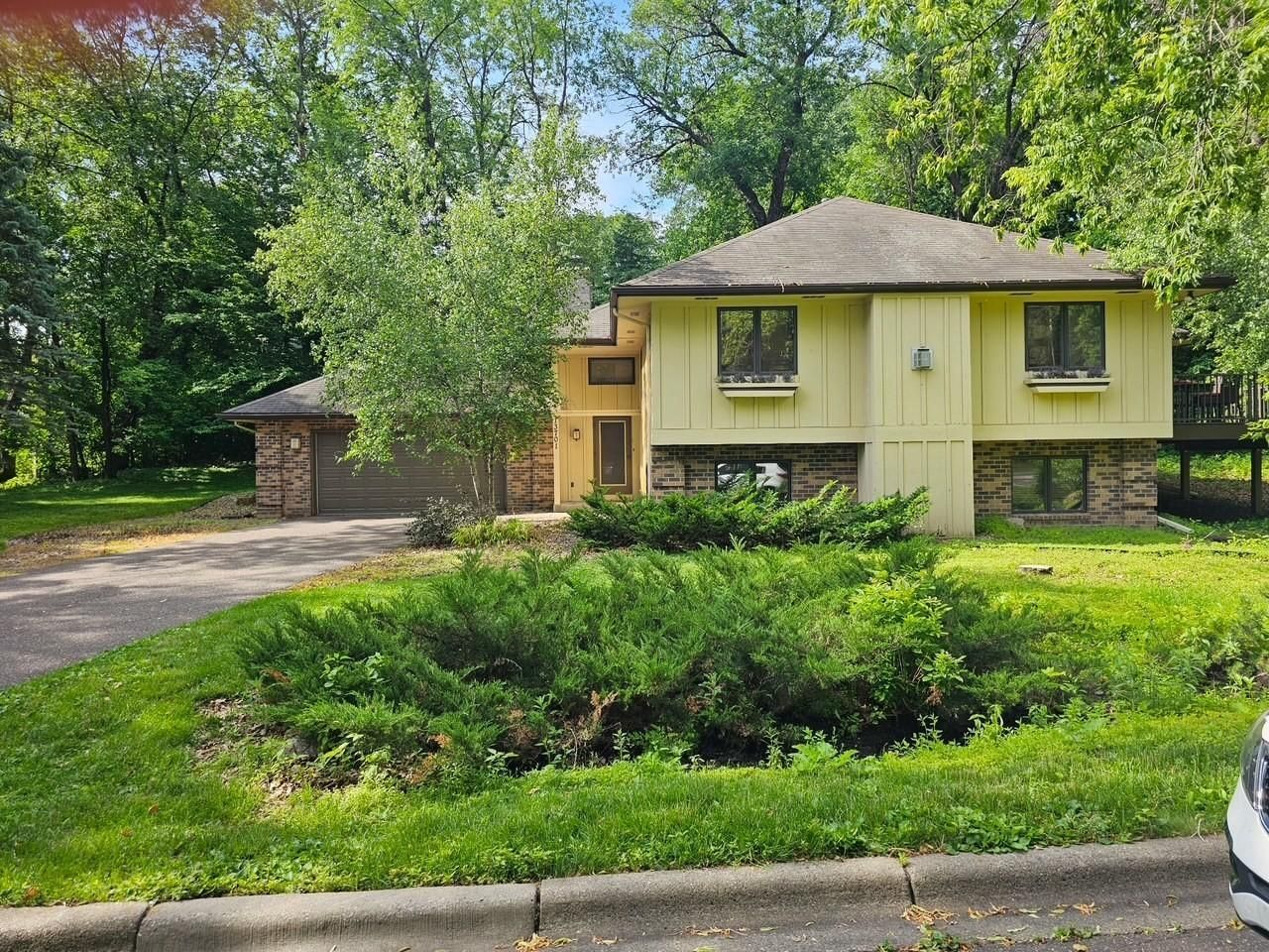 13701 Wood Lane , Hopkins, MN 55305