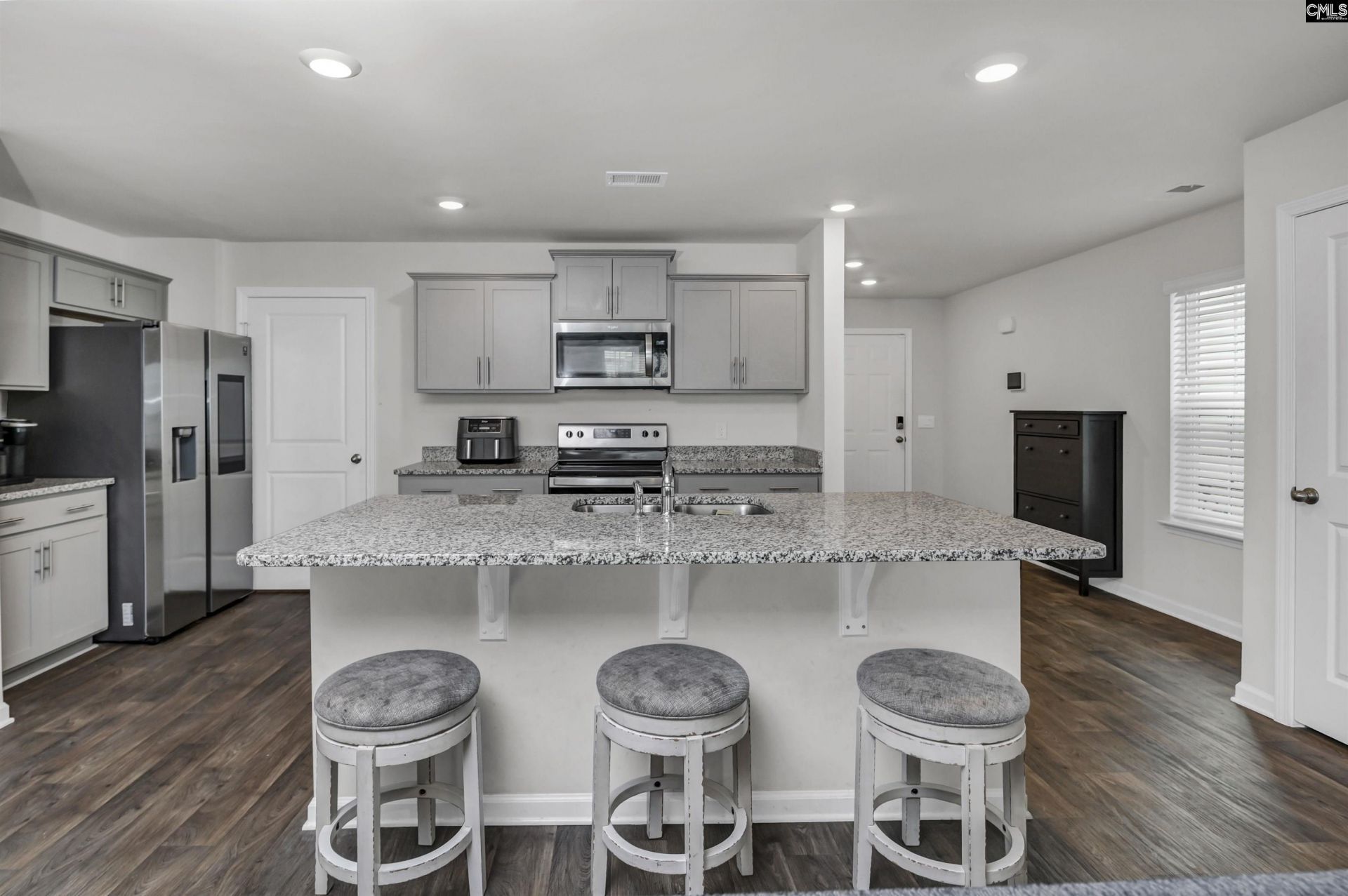 1063 Belmont Green Road  Photo 4