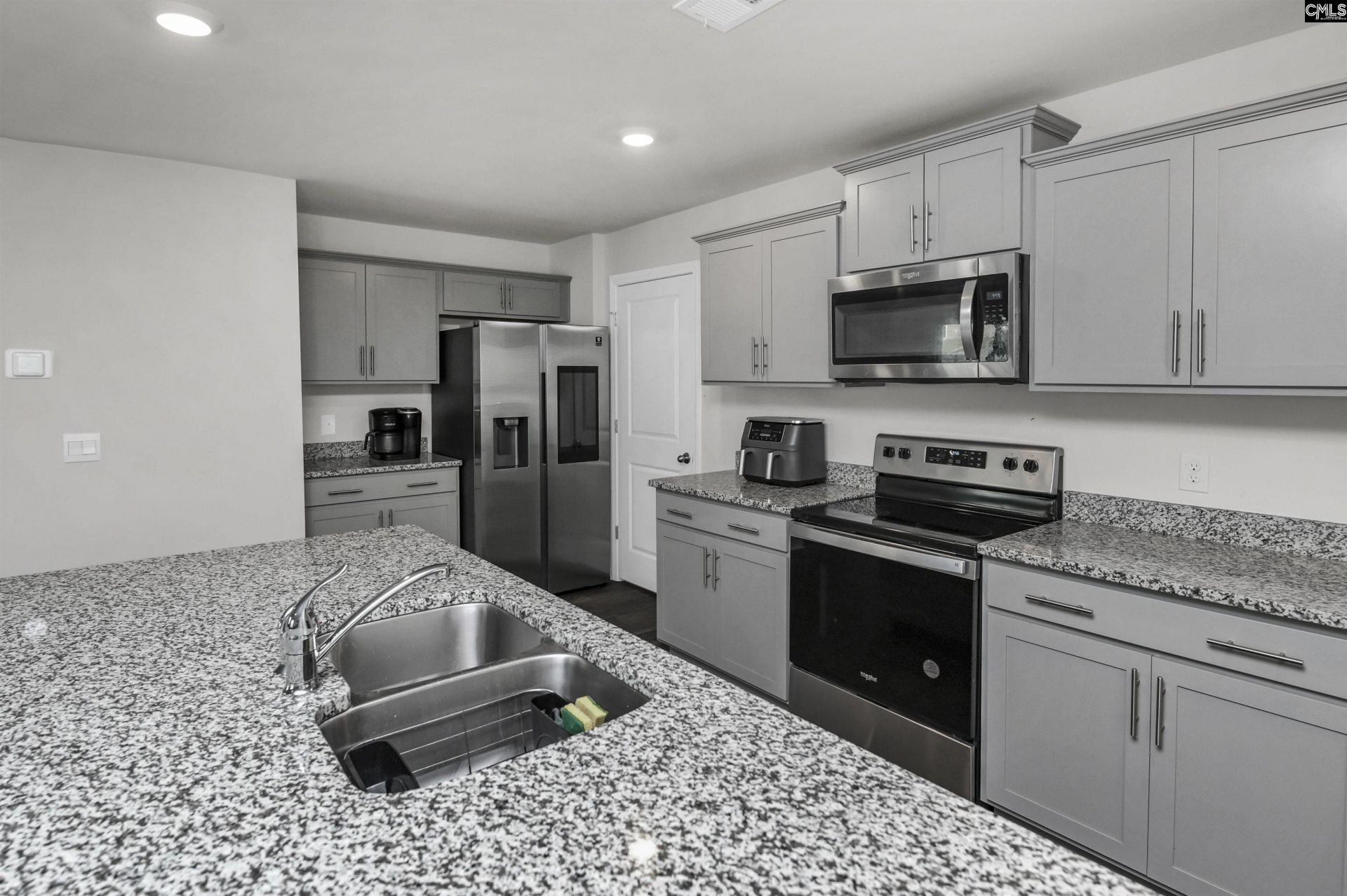 1063 Belmont Green Road  Photo 6