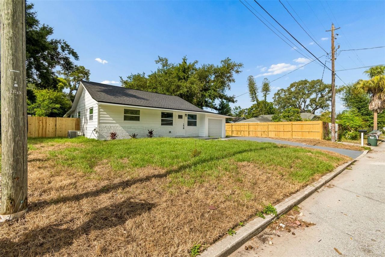 1509 15th Ave W , Bradenton, FL 34205 Photo