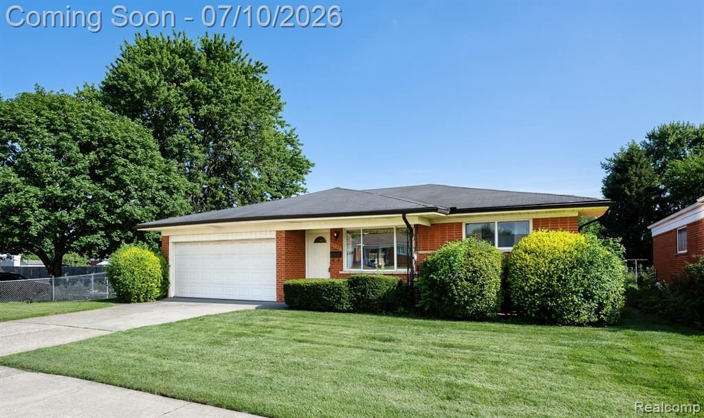 13256 Rosselo Avenue, Warren, MI 48088 Main Photo