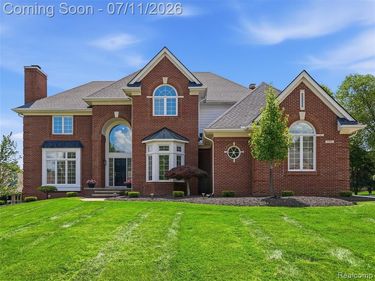 1797 Blue Grass Drive, Rochester Hills, MI 48306