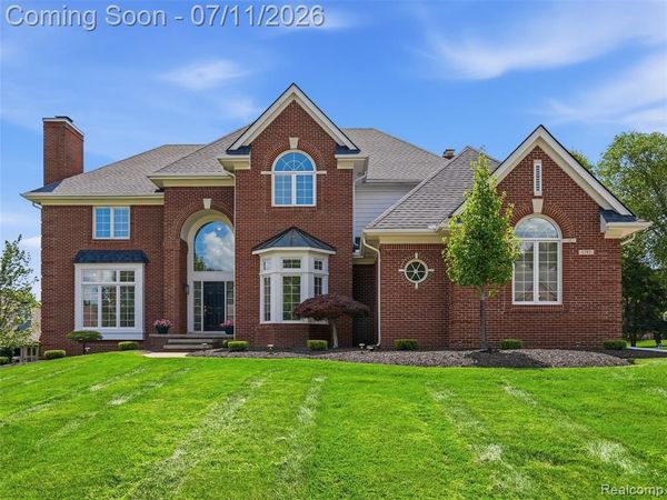 1797 Blue Grass Drive, Rochester Hills, MI 48306