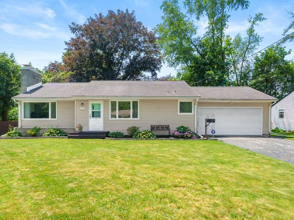 3225 Cranbrook Avenue, Kalamazoo, MI 49006