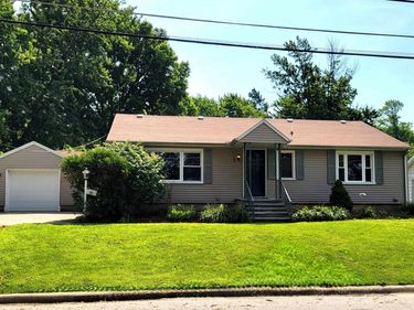 708 E SHORE Drive, Pekin, IL 61554