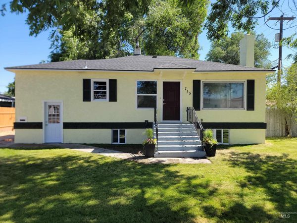 715 E Lincoln, Nampa, ID 83686