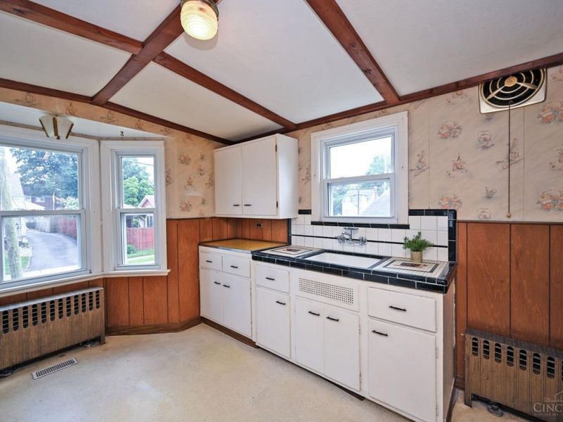 7106 Carnation Avenue, Deer Park, OH 45236 Photo 9