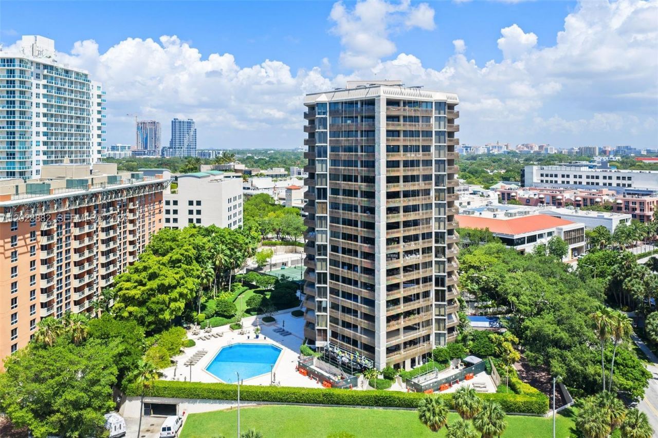 2901 S Bayshore Dr, Unit 6A, Coconut Grove, FL 33133 Photo