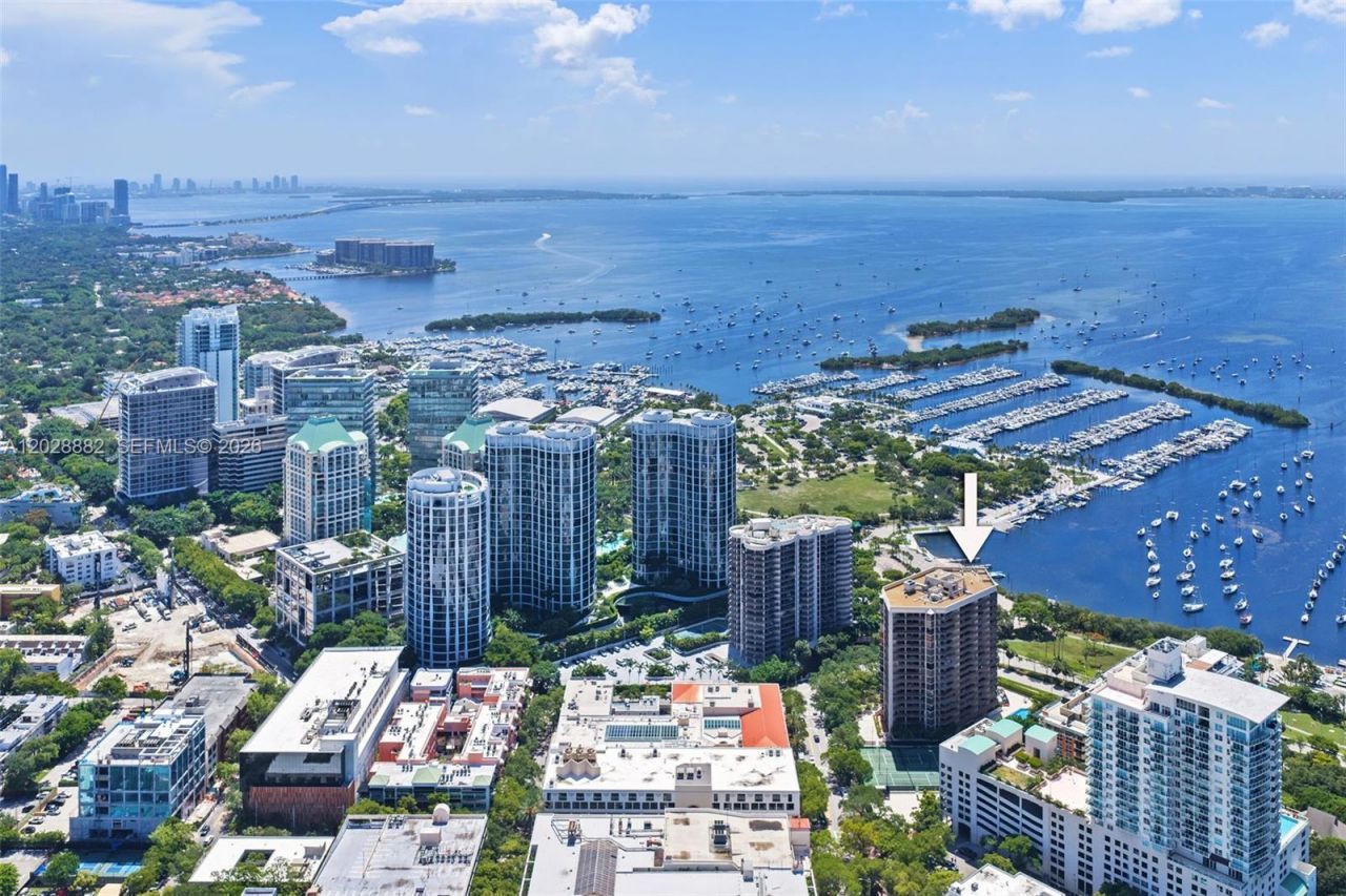 2901 S Bayshore Dr, Unit 6A, Coconut Grove, FL 33133 Photo