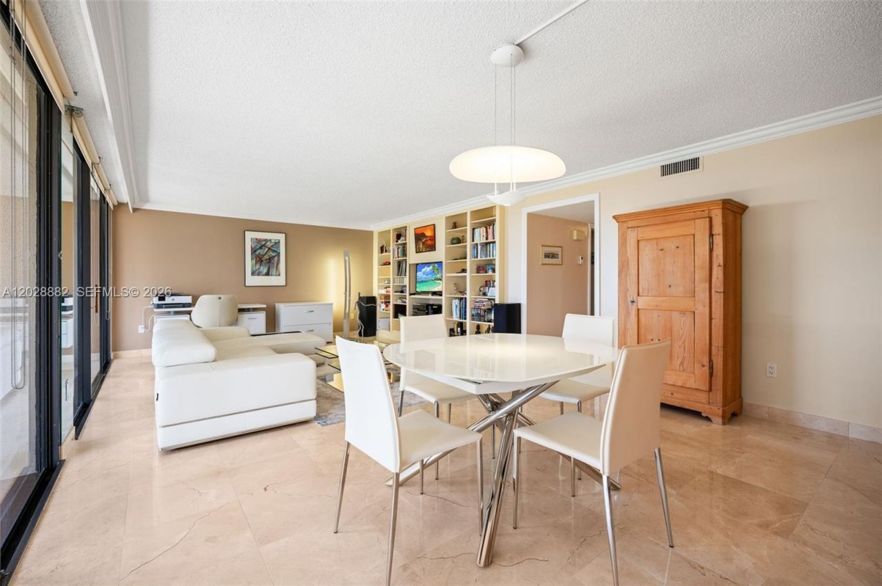 2901 S Bayshore Dr, Unit 6A, Coconut Grove, FL 33133 Photo
