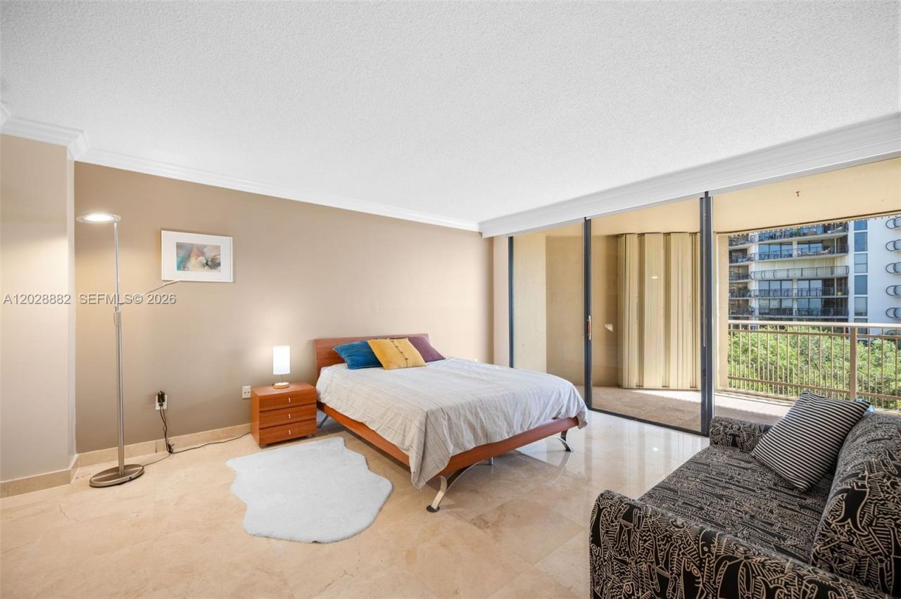 2901 S Bayshore Dr, Unit 6A, Coconut Grove, FL 33133 Photo